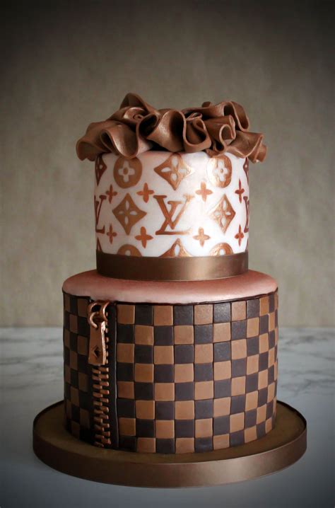 torta stile louis vuitton|louis vuitton birthday cakes.